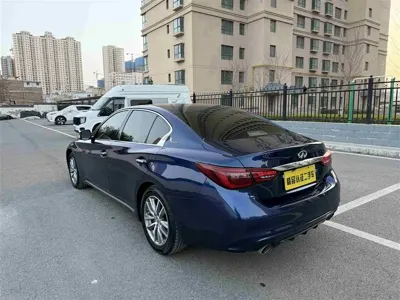 Infiniti Q50L