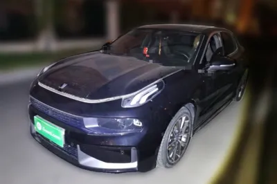 Lynk & Co 03