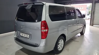 Hyundai Starex