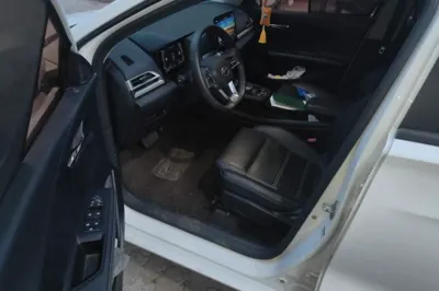 BYD e2