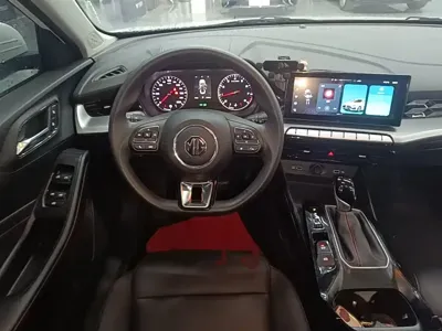 MG MG5