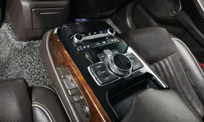 Genesis EQ900