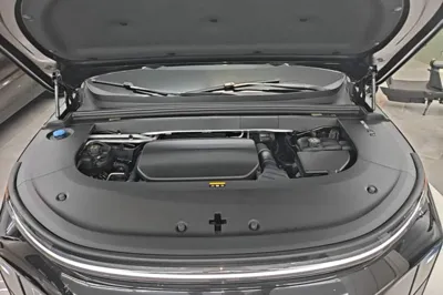 Li Auto L6