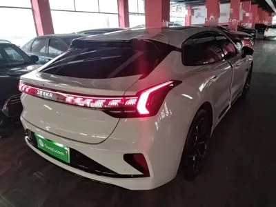 Zeekr 001
