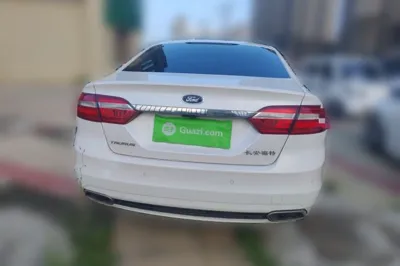 Ford Taurus