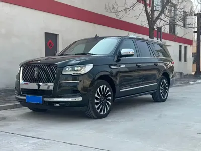 Lincoln Navigator