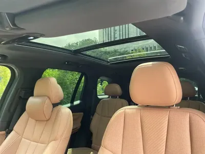 Nio ES8