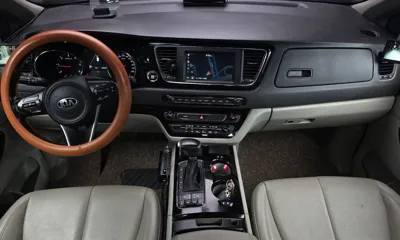 Kia Canival
