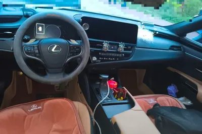 Lexus ES