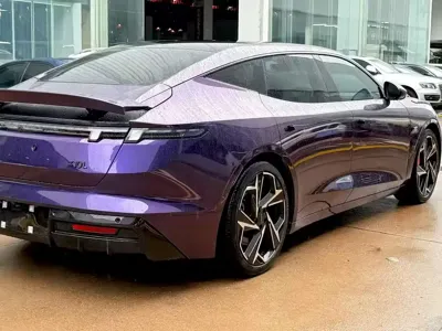 Lynk & Co Z10