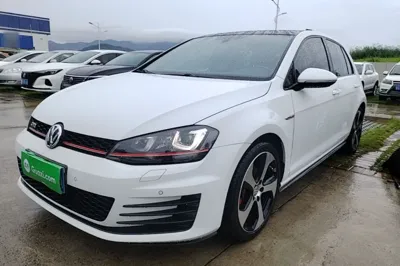 Volkswagen Golf GTI
