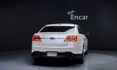 Ford Taurus