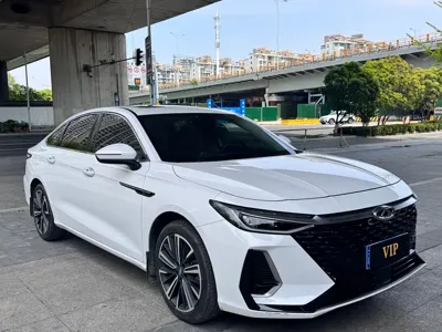 Chery Arrizo 8