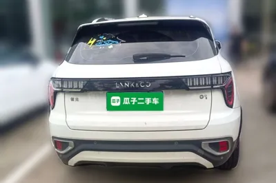 Lynk & Co 01