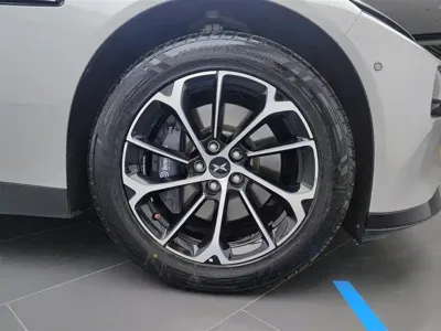 Xpeng P7