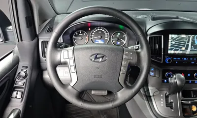 Hyundai Starex