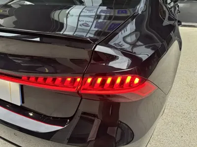Audi A7L