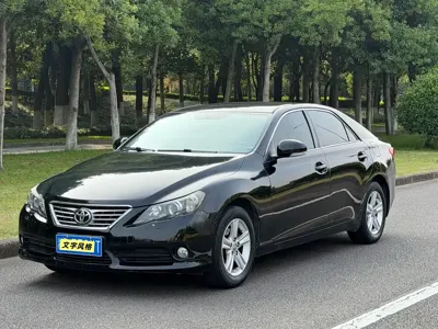 Toyota Reiz