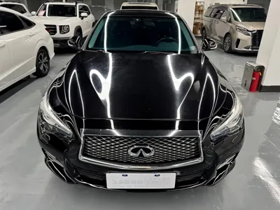 Infiniti Q50L