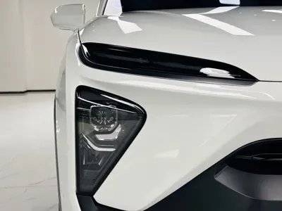 Nio EC6