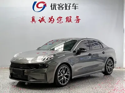 Lynk & Co 03