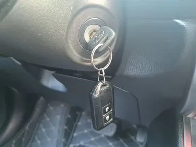 Toyota Yaris L