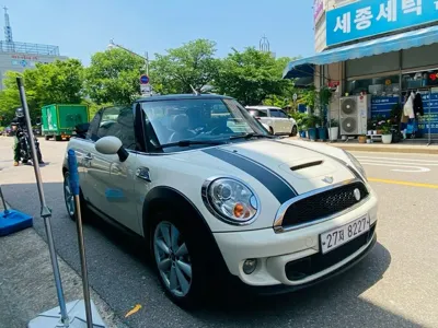 MINI Cooper Convertible