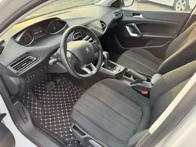 Peugeot 308S
