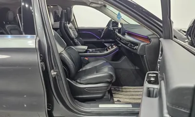Lincoln Aviator