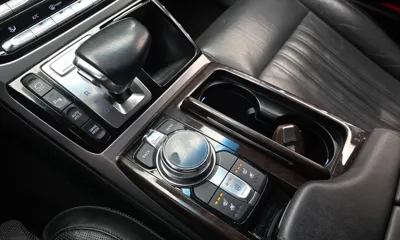 Genesis EQ900