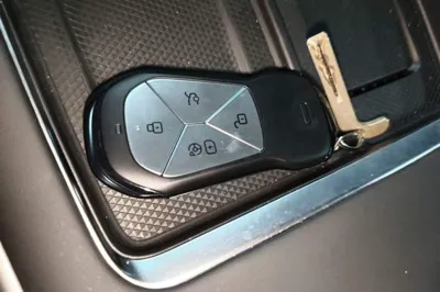 Xpeng G9