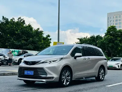 Toyota Sienna