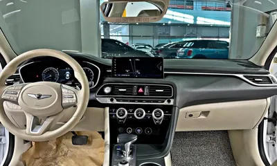 Genesis G70
