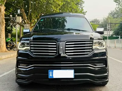 Lincoln Navigator