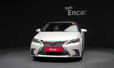 Lexus CT200h