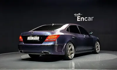 Hyundai Equus