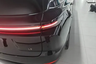 Li Auto L9