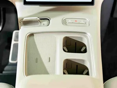 Nio ES8