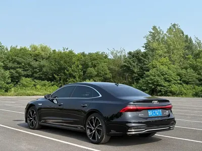 Audi A7L