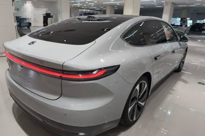Nio ET7