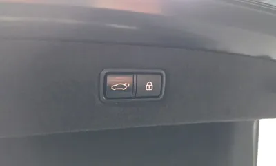 Genesis EQ900