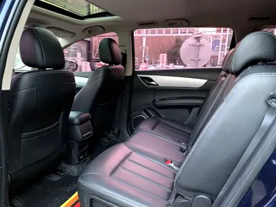 BYD MAX