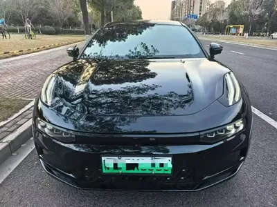 Zeekr 001