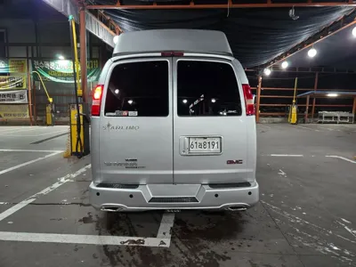Chevrolet Express Van