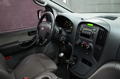 Hyundai Starex