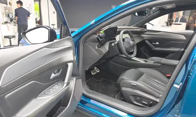 Peugeot 408