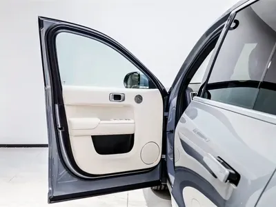 Li Auto Li L8