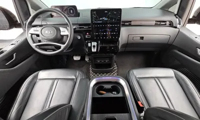 Hyundai Staria