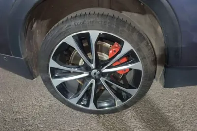 Nio ES8