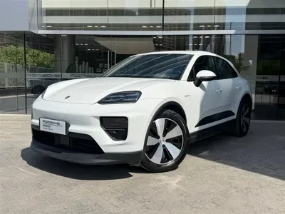Porsche Macan EV